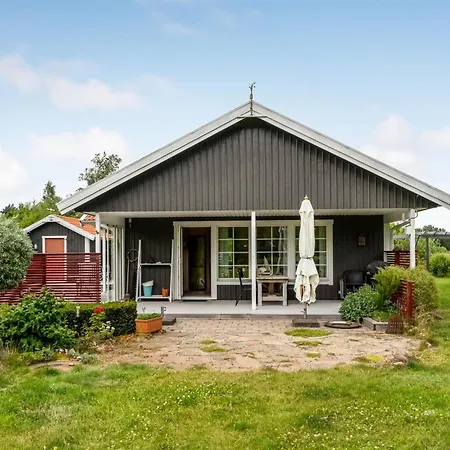 Ferienhaus Thine - 800m From The Sea By Interhome