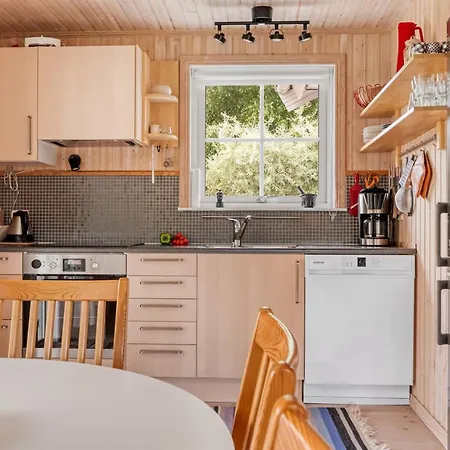 Thine - 800m From The Sea By Interhome Ferienhaus *