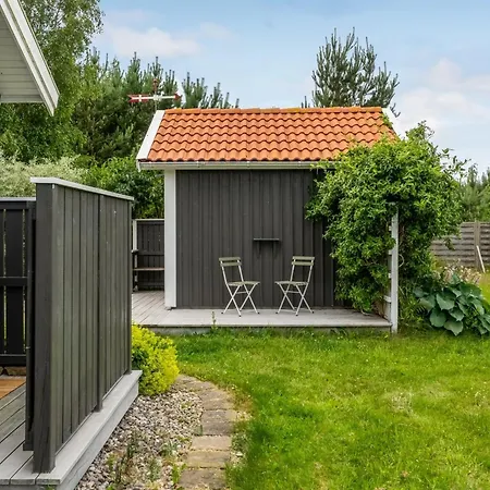 Ferienhaus Thine - 800m From The Sea By Interhome Laeso